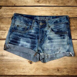 AEO‎ Super Stretch Shortie Denim Acid Washed Distressed Short Size 2